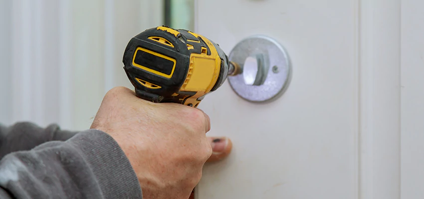 Street Locksmith For Smart Lock Repair in Sierra Madre, CA