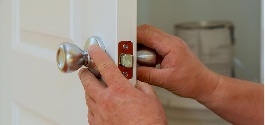 AAA Locksmiths For lock Replacement in Sierra Madre, California