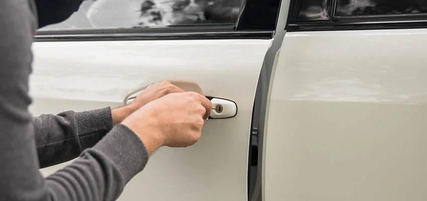 Unlock Car Door Service in Sierra Madre, CA
