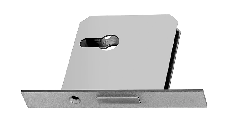 Fix A Deadbolt Door Lock in Sierra Madre, California